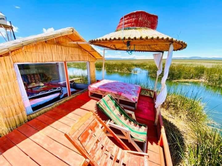Uros Qhota Uta Lodge Пуно Екстериор снимка