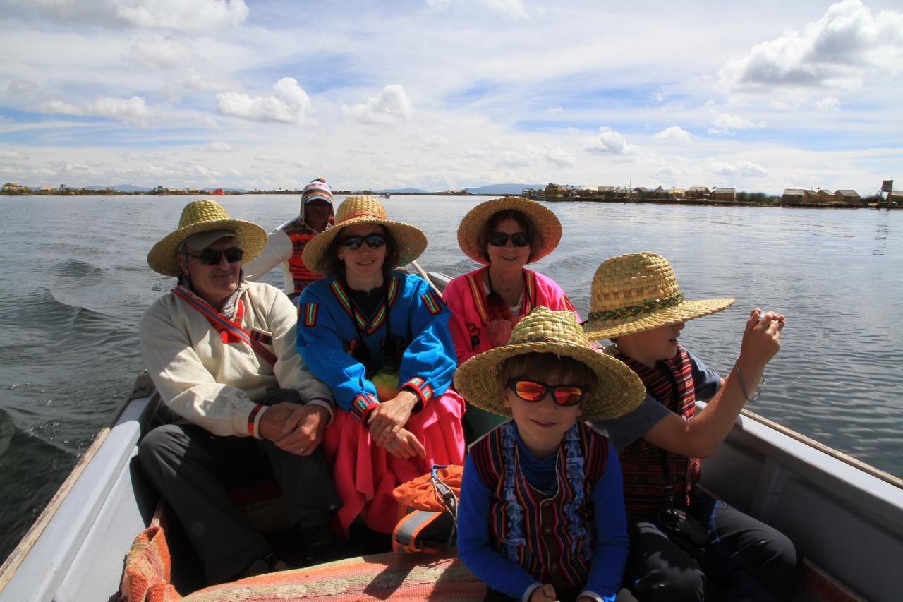 Uros Qhota Uta Lodge Пуно Екстериор снимка