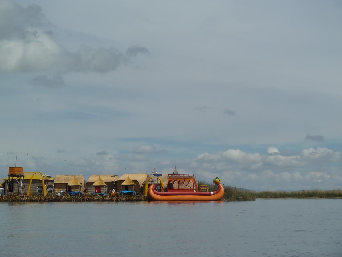 Uros Qhota Uta Lodge Пуно Екстериор снимка